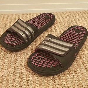 Adidas Slide-ons